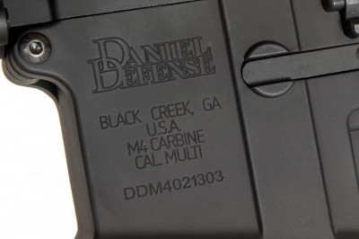 Страйкбольна штурмова гвинтівка Specna Arms Daniel Defense MK18 SA-E26 Edge Black