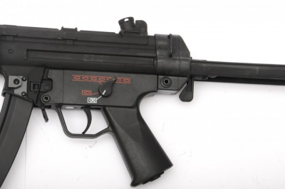 Страйкбольний пістолет-кулемет MP5SD6 Cyma CM. 041 SD6