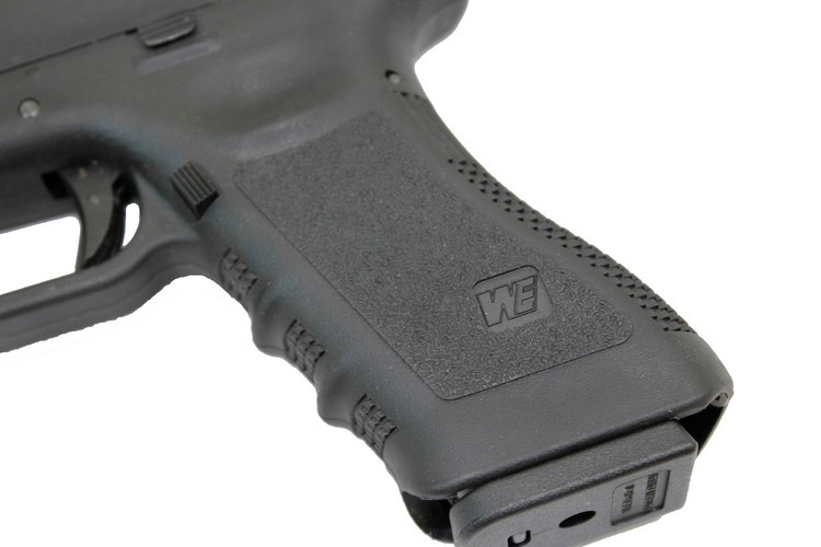 Страйкбольний пістолет WE Glock 17 Gen3. WE-057 GBB Black