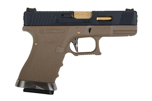 Страйкбольний пістолет WE Glock 19 Force pistol T6 Metal Black GBB