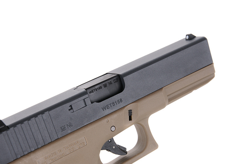 Страйкбольний пістолет WE Glock 17 Gen.3 Metal Tan GBB